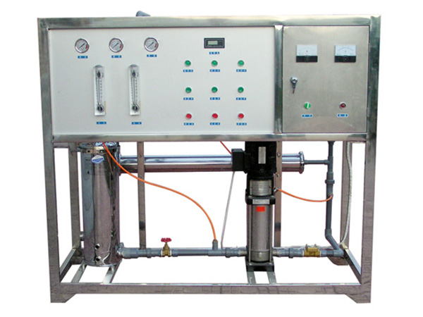 2 单级反渗透主机(1吨 小时）.jpg